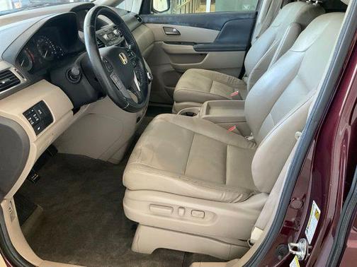 Dark Cherry Pearl II 2012 Honda Odyssey EX-L