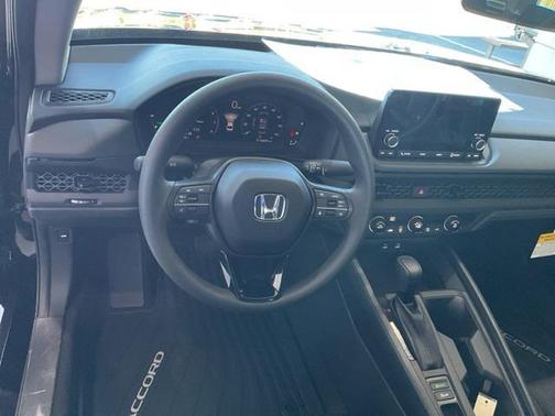 2025 Honda Accord LX 1.5T