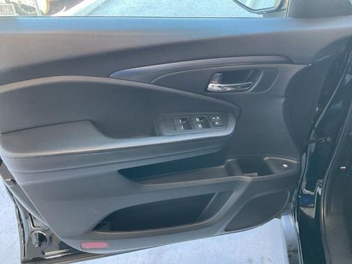 2022 Honda Pilot AWD Sport