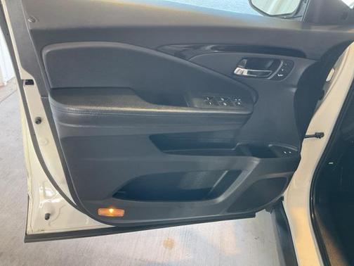 2021 Honda Pilot Touring 8-Passenger