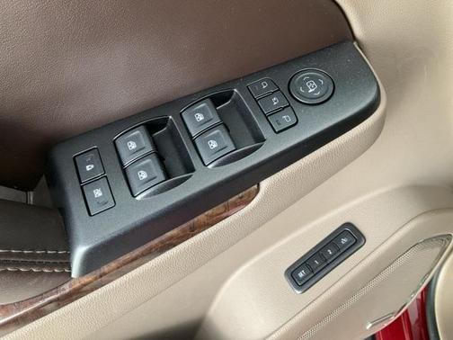 2016 Chevrolet Suburban LT