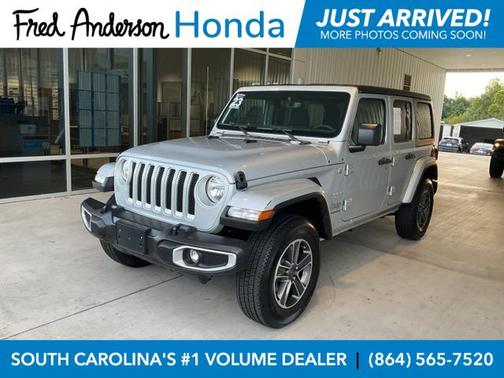 2023 Jeep Wrangler 4-Door Sahara 4x4