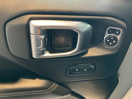 2023 Jeep Wrangler 4-Door Sahara 4x4