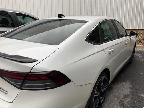 2023 Honda Accord Hybrid Base