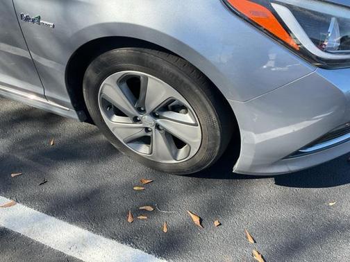 2016 Hyundai SONATA Hybrid Limited