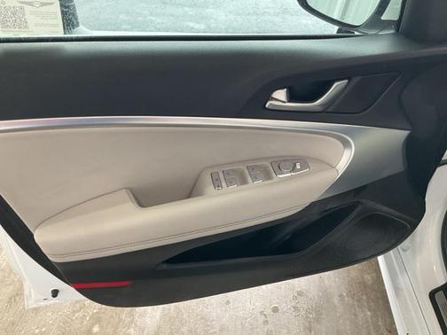 2024 Genesis G70 2.5T RWD