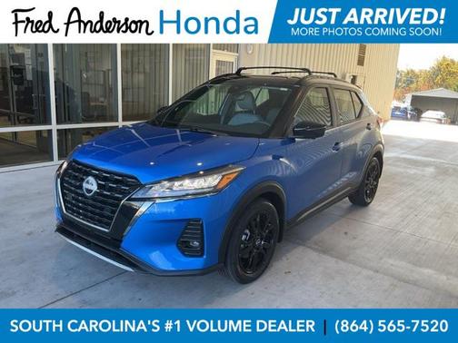 2023 Nissan Kicks SR