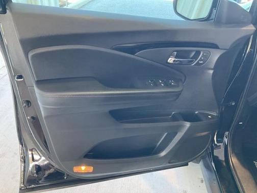 2023 Honda Ridgeline Black