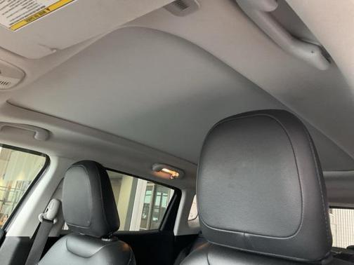 Granite Crystal Metallic Clearcoat 2019 Jeep Compass Latitude