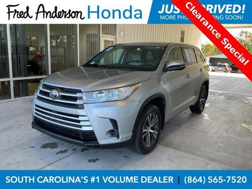 2017 Toyota Highlander LE