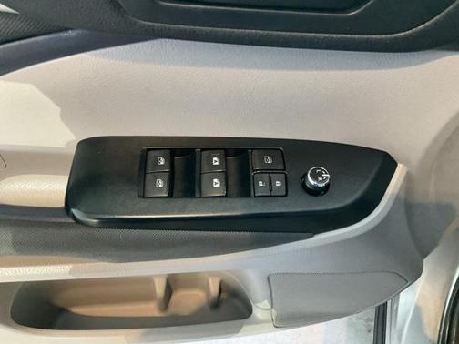 2017 Toyota Highlander LE