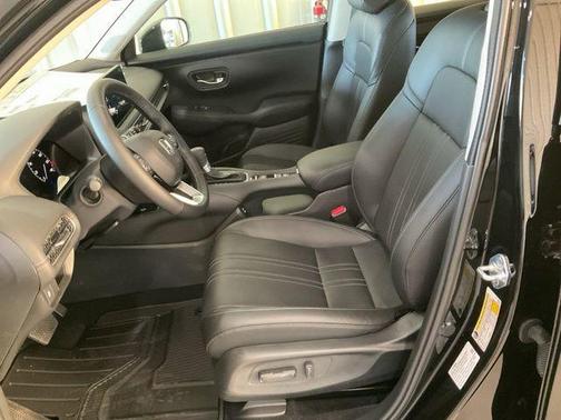Crystal Black Pearl 2026 Honda HR-V EX-L