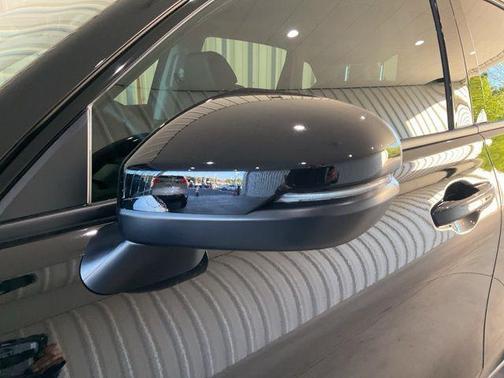 Crystal Black Pearl 2026 Honda HR-V EX-L