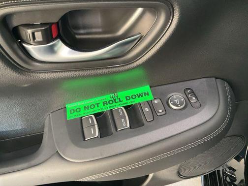 Crystal Black Pearl 2026 Honda HR-V EX-L