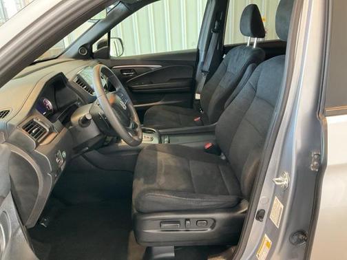 2022 Honda Pilot 2WD Sport