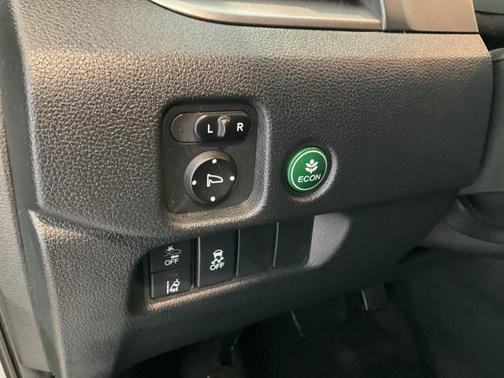 2022 Honda Pilot 2WD Sport