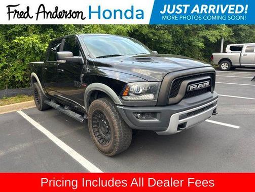 Brilliant Black Crystal Pearlcoat 2017 RAM 1500 Rebel
