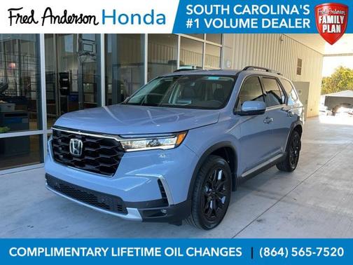 2025 Honda Pilot Touring 8-Passenger