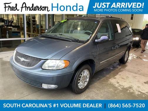 2002 Chrysler Town & Country Limited