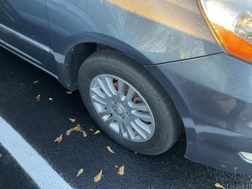 2008 Toyota Sienna XLE Limited