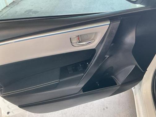 2016 Toyota Corolla LE Plus