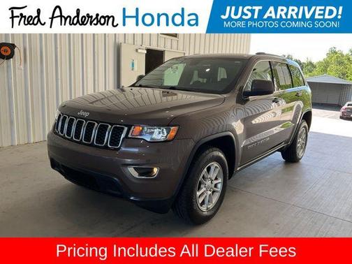 Walnut Brown Metallic Clearcoat 2019 Jeep Grand Cherokee Laredo