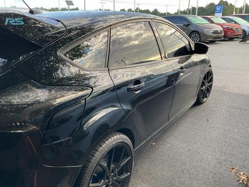 2017 Ford Focus RS Base