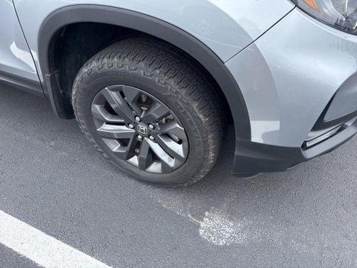 Silver Metallic 2025 Honda Ridgeline Sport