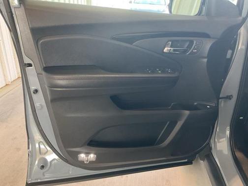 2024 Honda Ridgeline Black