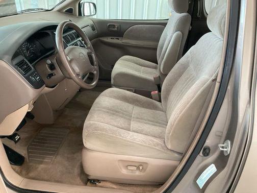 1998 Toyota Sienna XLE