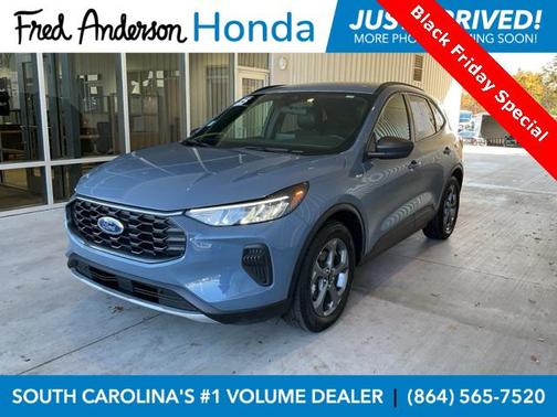 2025 Ford Escape ST-Line