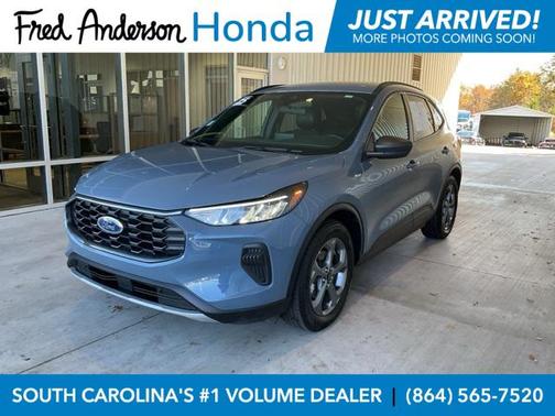 2025 Ford Escape ST-Line