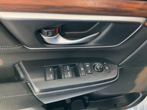 Sonic Gray Pearl 2022 Honda CR-V 2WD EX