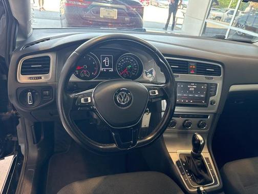 2016 Volkswagen Golf TSI S 4-Door