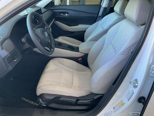 2025 Honda Accord LX 1.5T