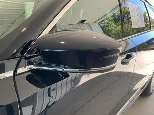 2023 Acura MDX Advance Package