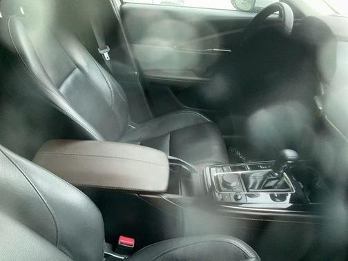 Snowflake White Pearl Mica 2022 Mazda CX-30 2.5 S Premium Package