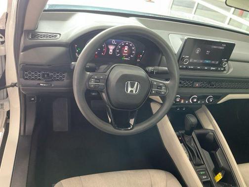 Platinum White Pearl 2025 Honda Accord LX 1.5T