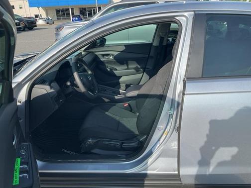 2025 Honda Accord LX 1.5T