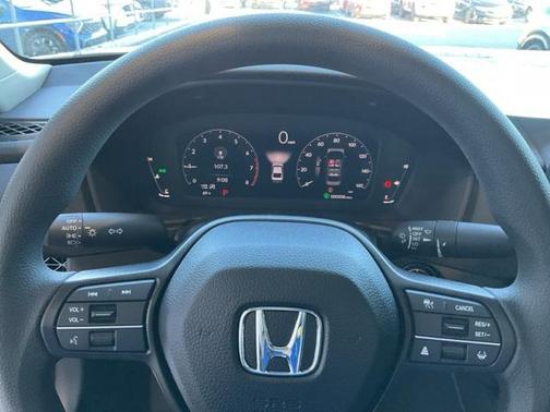 2025 Honda Accord LX 1.5T