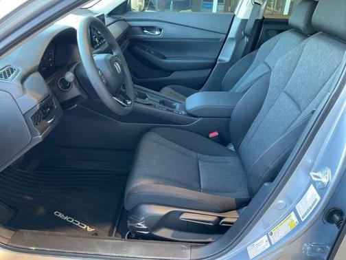 2025 Honda Accord LX 1.5T