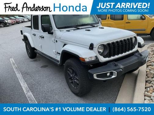 2024 Jeep Gladiator Sport S