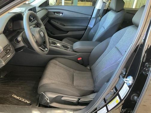 2025 Honda Accord LX 1.5T