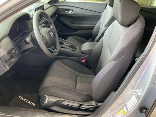 2025 Honda Accord LX 1.5T