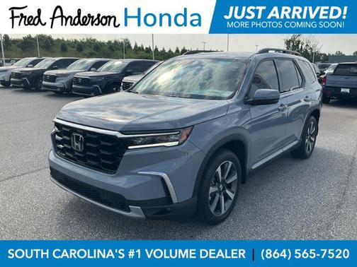 2025 Honda Pilot Touring 8-Passenger