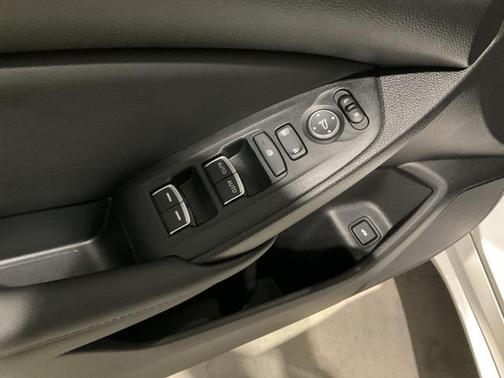 2022 Honda Accord Hybrid Base