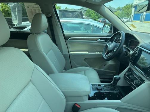 2023 Volkswagen Atlas 2.0T SEL