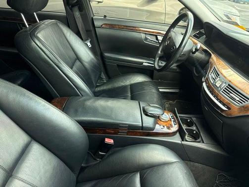 Brilliant Silver Metallic 2007 Mercedes-Benz S-Class S 550