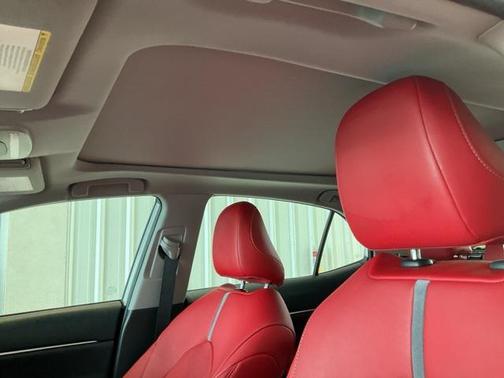 2020 Toyota Camry XSE