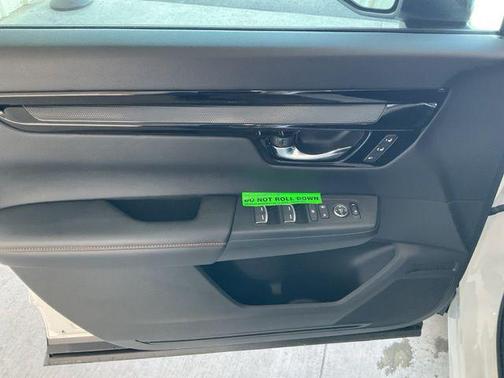 Platinum White Pearl 2026 Honda CR-V Hybrid Sport Touring AWD